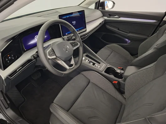 Bild eines Golf Variant Business mHeV DSG