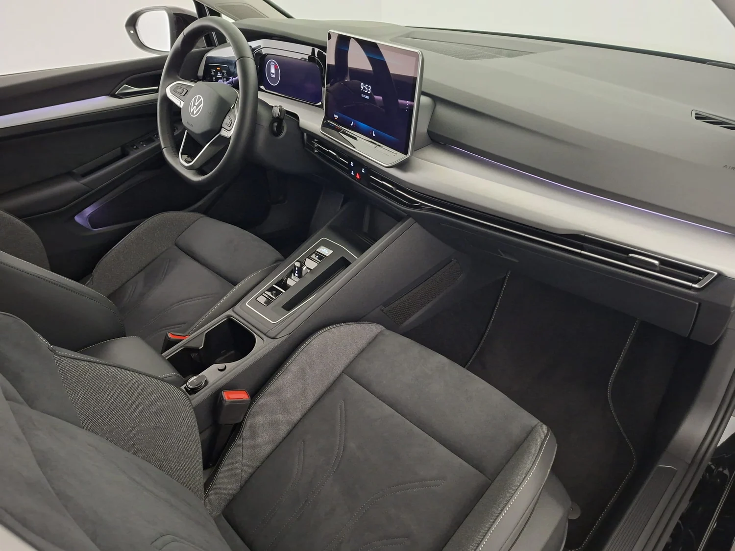 Bild eines Golf Variant Business mHeV DSG