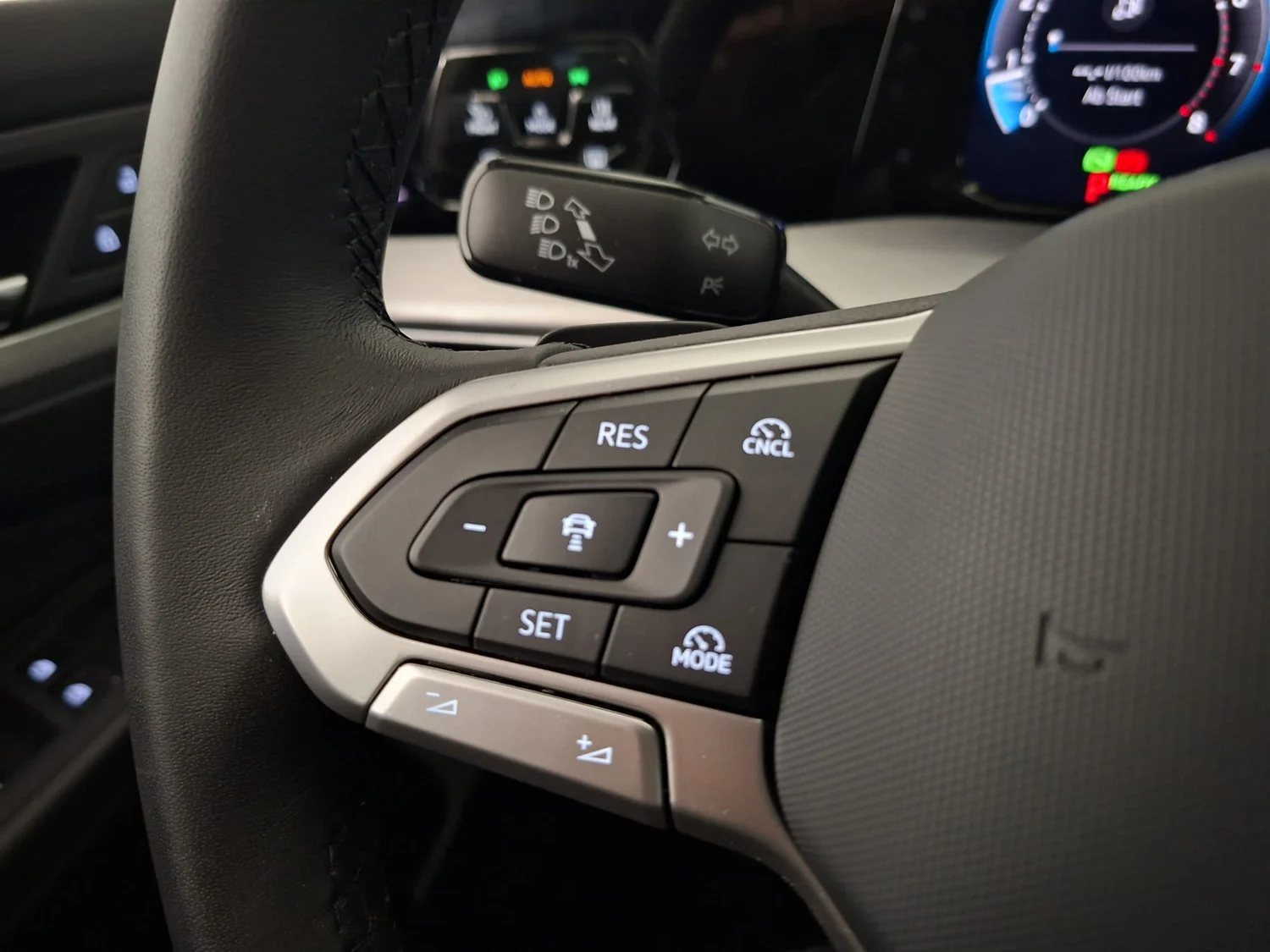 Bild eines Golf Variant Business mHeV DSG