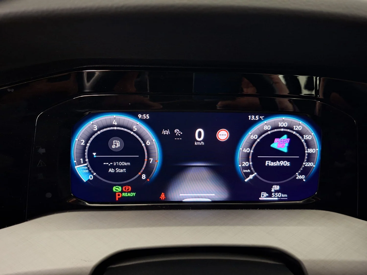 Bild eines Golf Variant Business mHeV DSG