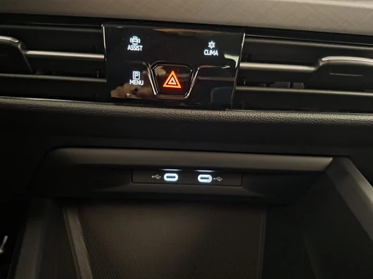 Bild eines Golf Variant Business mHeV DSG