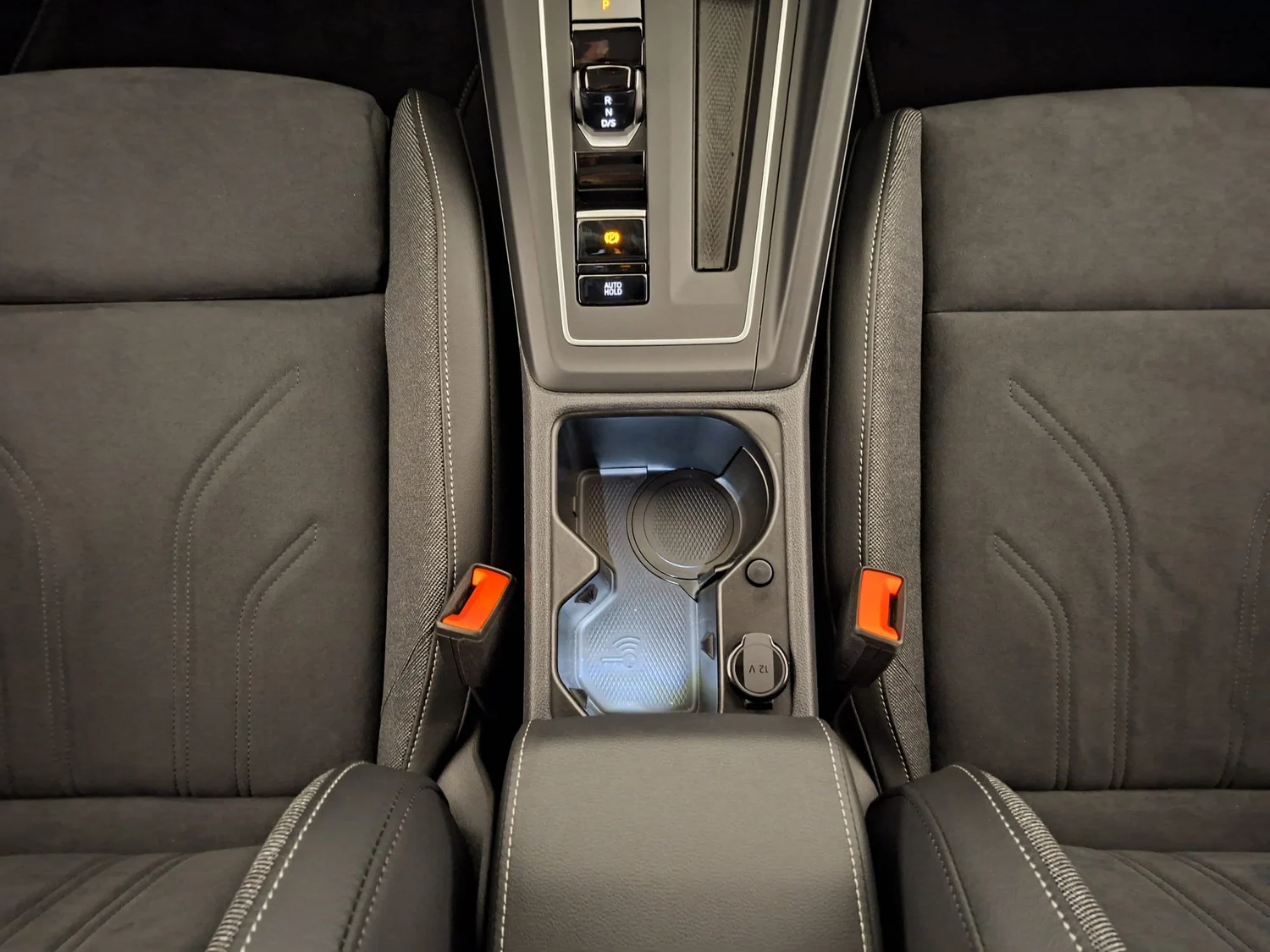 Bild eines Golf Variant Business mHeV DSG