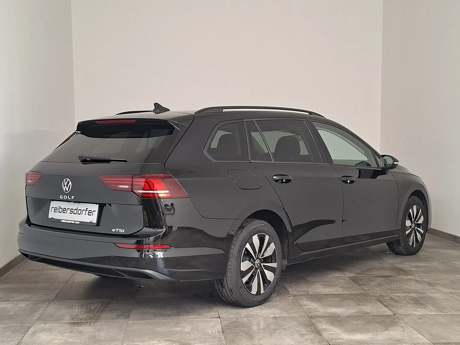 Bild eines Golf Variant Business mHeV DSG