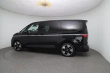 VW Multivan Style ÜH eHybrid 180 kW 4MOTION in Deepblack Perleffekt