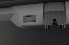 VW Multivan Style ÜH eHybrid 180 kW 4MOTION in Deepblack Perleffekt