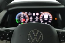 VW Multivan Style ÜH eHybrid 180 kW 4MOTION in Deepblack Perleffekt