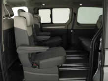 VW Multivan Edition ÜH eHybrid 180 kW 4M in Indiumgrau Metallic/Dach Deepblack