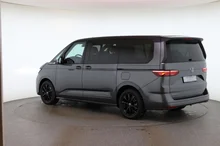 VW Multivan Edition ÜH eHybrid 180 kW 4M in Indiumgrau Metallic/Dach Deepblack