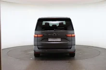 VW Multivan Edition ÜH eHybrid 180 kW 4M in Indiumgrau Metallic/Dach Deepblack