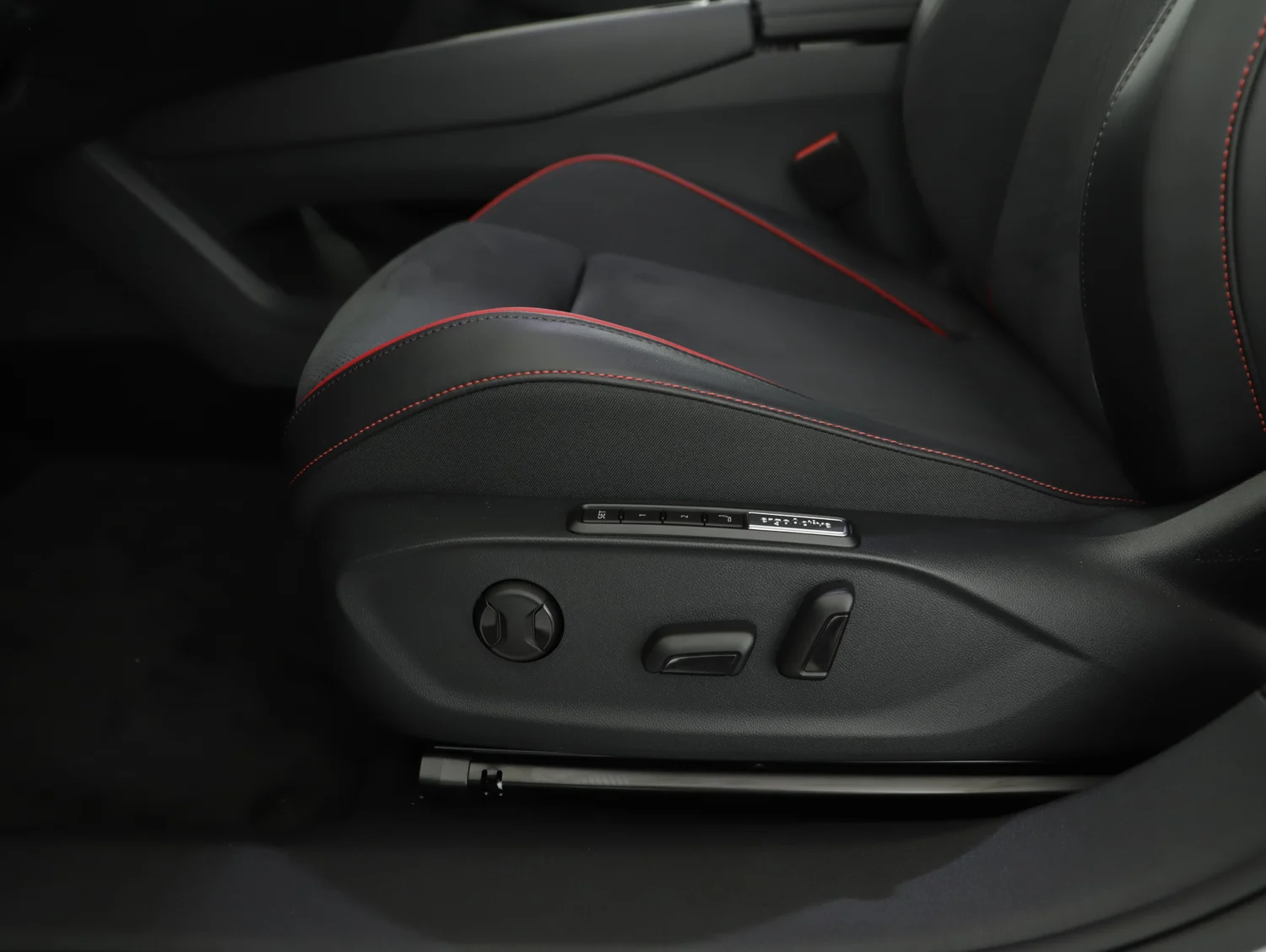 Bild eines VW ID.7 Tourer GTX 4MOTION 250 kW Business