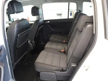 VW Touran Comfortline TDI SCR DSG 7-Sitzer in Pure White