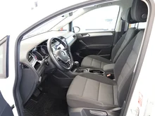 VW Touran Comfortline TDI SCR DSG 7-Sitzer in Pure White
