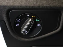 VW Touran Comfortline TDI SCR DSG 7-Sitzer in Pure White