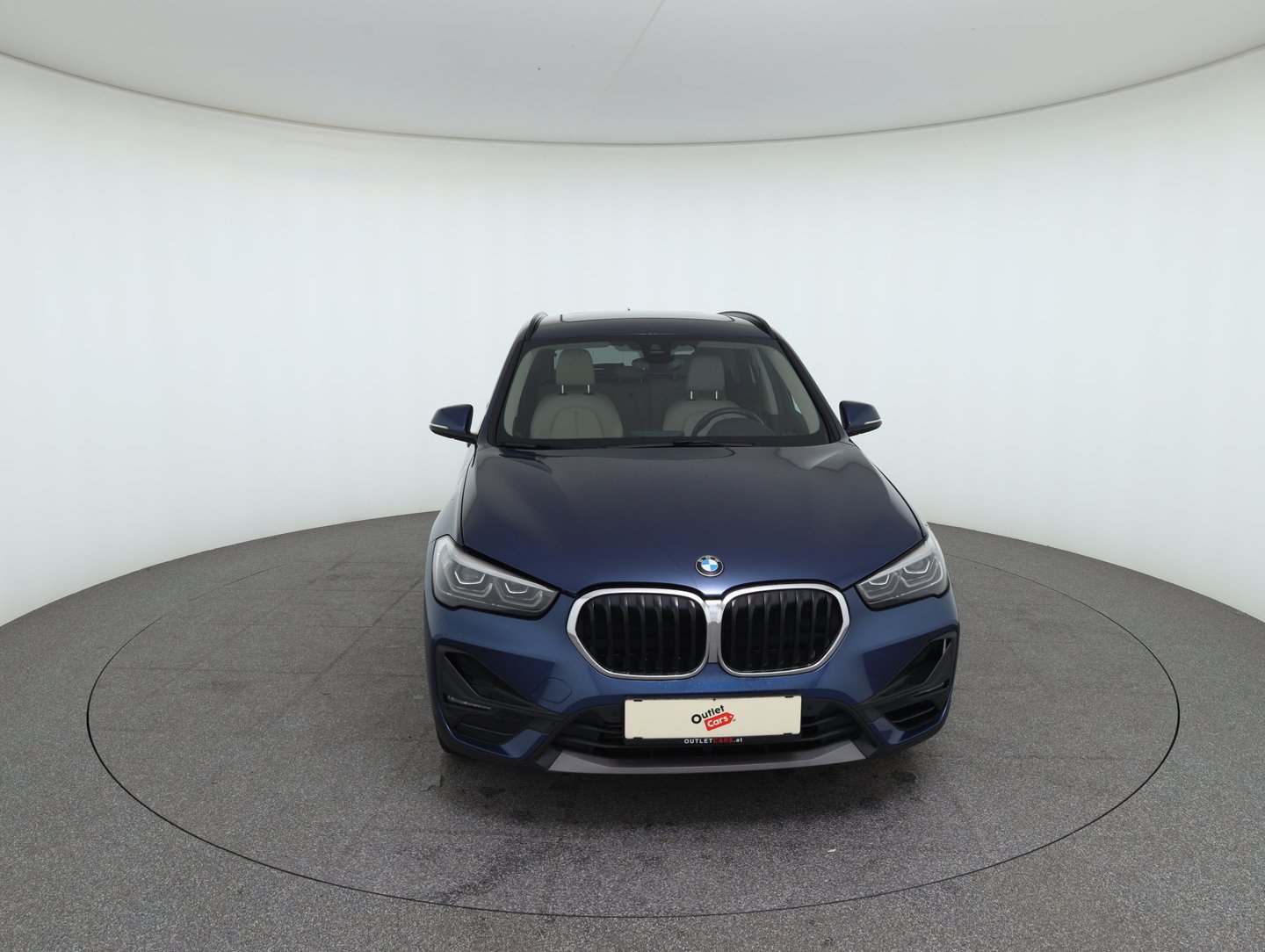 BMW X1 sDrive18i Advantage Aut. | Bild 2 von 32