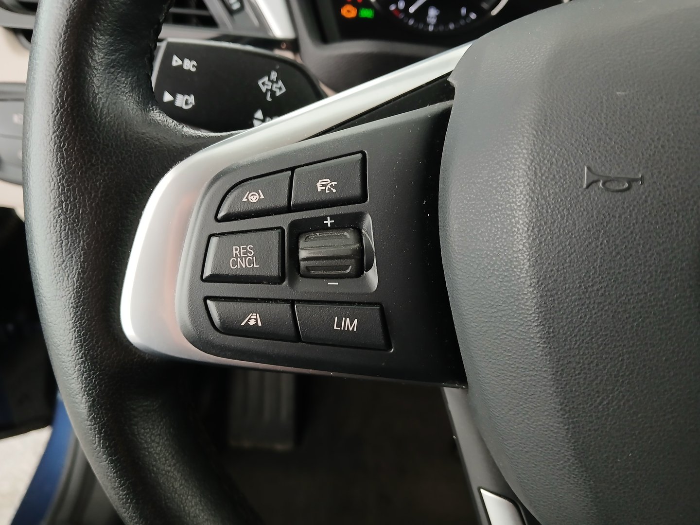 BMW X1 sDrive18i Advantage Aut. | Bild 17 von 32