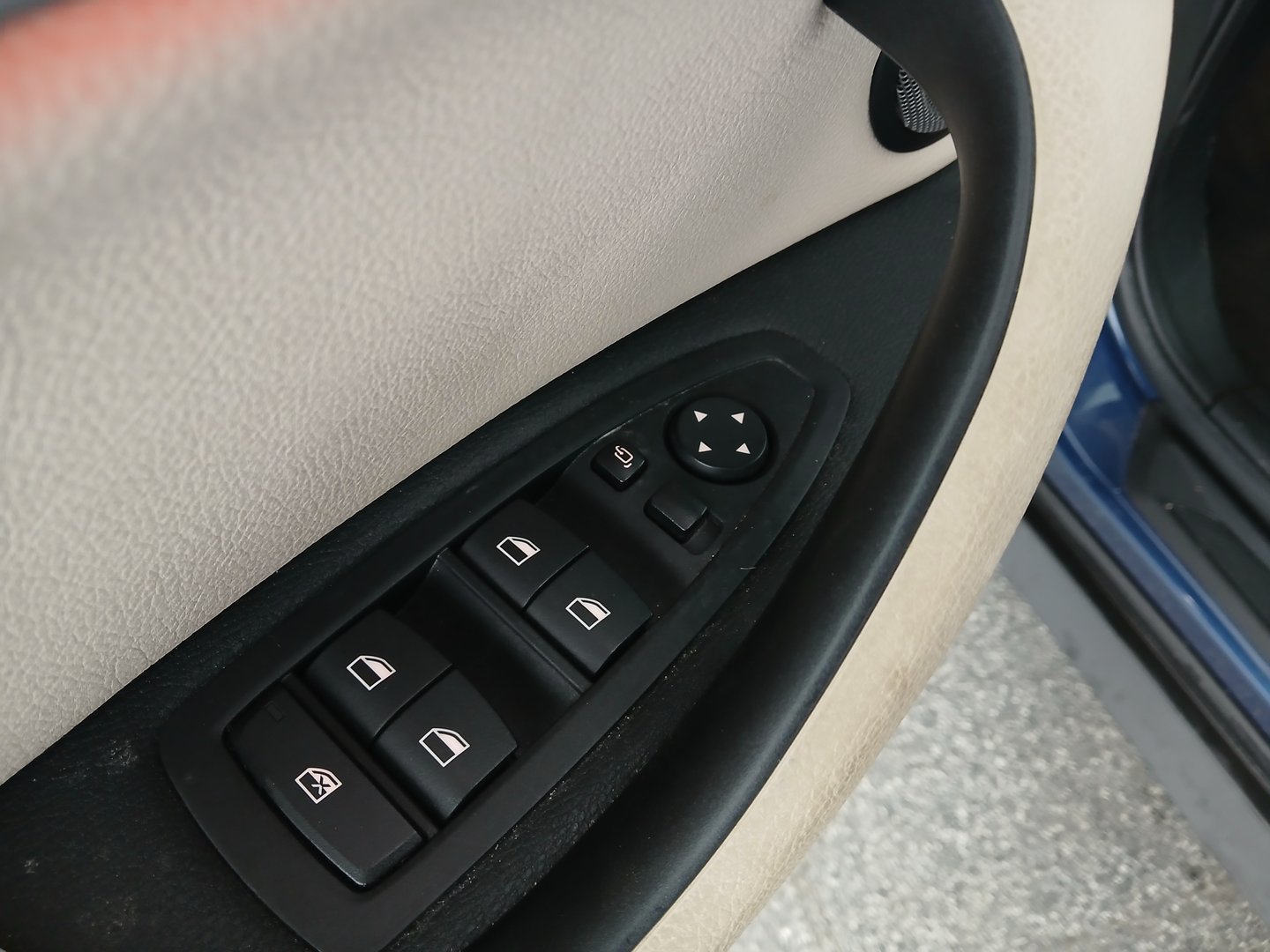 BMW X1 sDrive18i Advantage Aut. | Bild 11 von 32