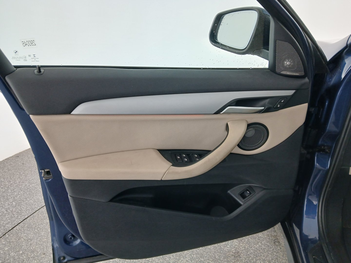 BMW X1 sDrive18i Advantage Aut. | Bild 10 von 32