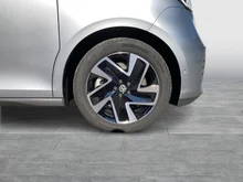 VW ID Buzz ID. Buzz Pro LR 4MOTION 250 kW in Monosilber Metallic