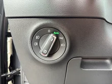 Škoda Karoq Selection TDI DSG in Graphit-Grau Metallic