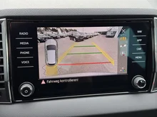 Škoda Karoq Selection TDI DSG in Graphit-Grau Metallic