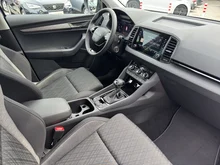 Škoda Karoq Selection TDI DSG in Graphit-Grau Metallic