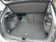 Škoda Karoq Selection TDI DSG in Graphit-Grau Metallic
