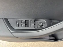 Škoda Karoq Selection TDI DSG in Graphit-Grau Metallic