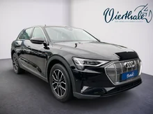 Audi e-tron 50 quattro 230 kW Business in Brillantschwarz