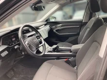 Audi e-tron 50 quattro 230 kW Business in Brillantschwarz