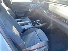 VW ID.4 GTX 4MOTION 250 kW Business -77 kWh in Gletscherweiß Metallic Dach schwarz