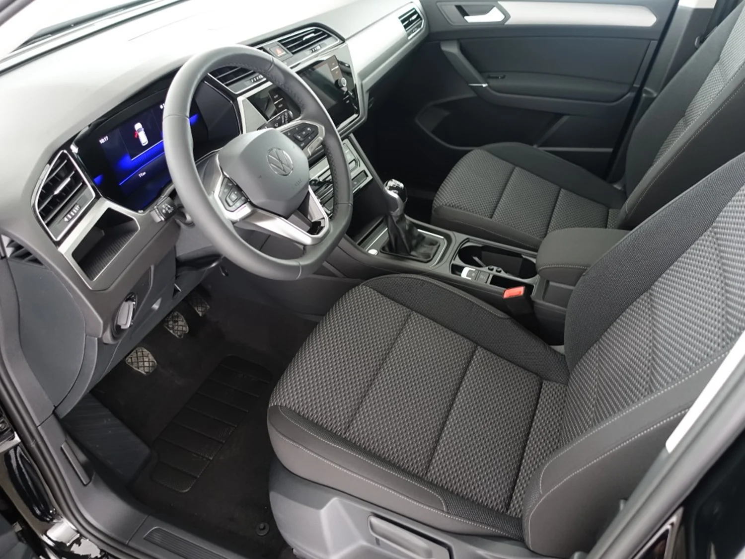Bild eines VW Touran Life TDI