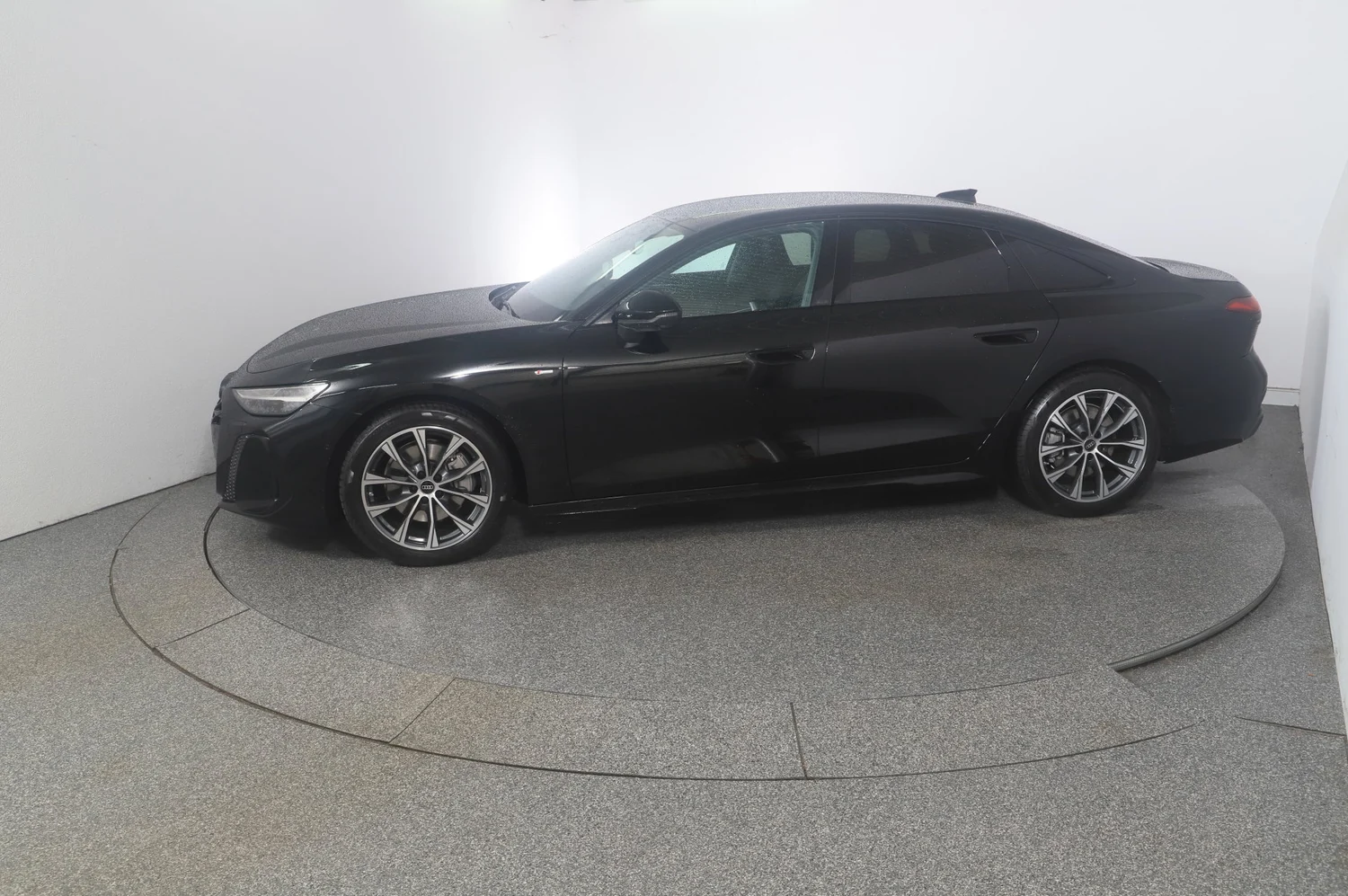 Bild eines Audi A6 Limousine TDI 150 kW