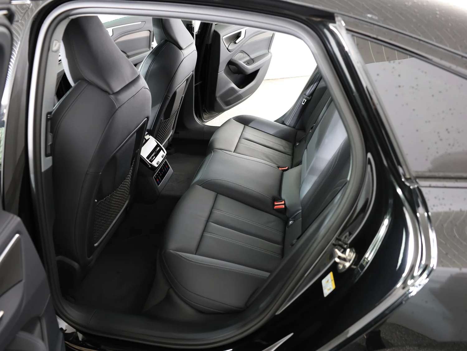 Bild eines Audi A6 Limousine TDI 150 kW
