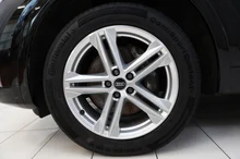 Audi Q5 55 TFSI e quattro S line in mythosschwarz metallic
