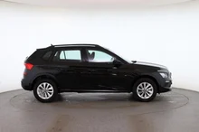 Škoda Kamiq Selection TSI DSG in Black-Magic Perleffekt