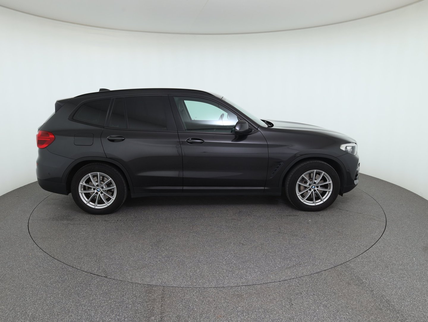 BMW X3 xDrive 30e Advantage | Bild 4 von 30