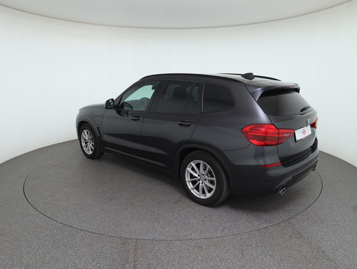 BMW X3 xDrive 30e Advantage | Bild 7 von 30