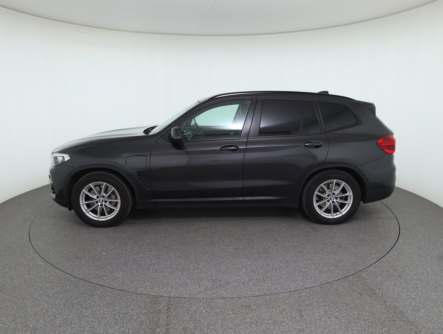 BMW X3 xDrive 30e Advantage | Bild 8 von 30