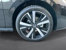 VW Golf Rabbit TSI in Grenadillschwarz Metallic