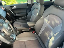 Audi A1 Sportback 1.0 TFSI intense in gletscherweiß metallic