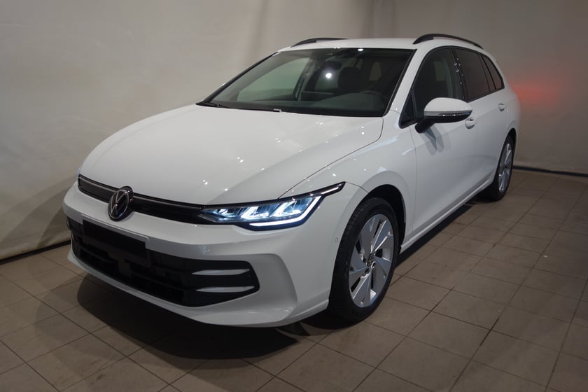 VW Golf Variant Business mHeV DSG