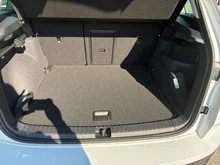 Škoda Karoq 4x4 Selection TDI DSG in Moon-Weiß Metallic