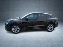 Audi Q3 Sportback 35 TDI S line exterieur in 0E Mythosschwarz Metallic