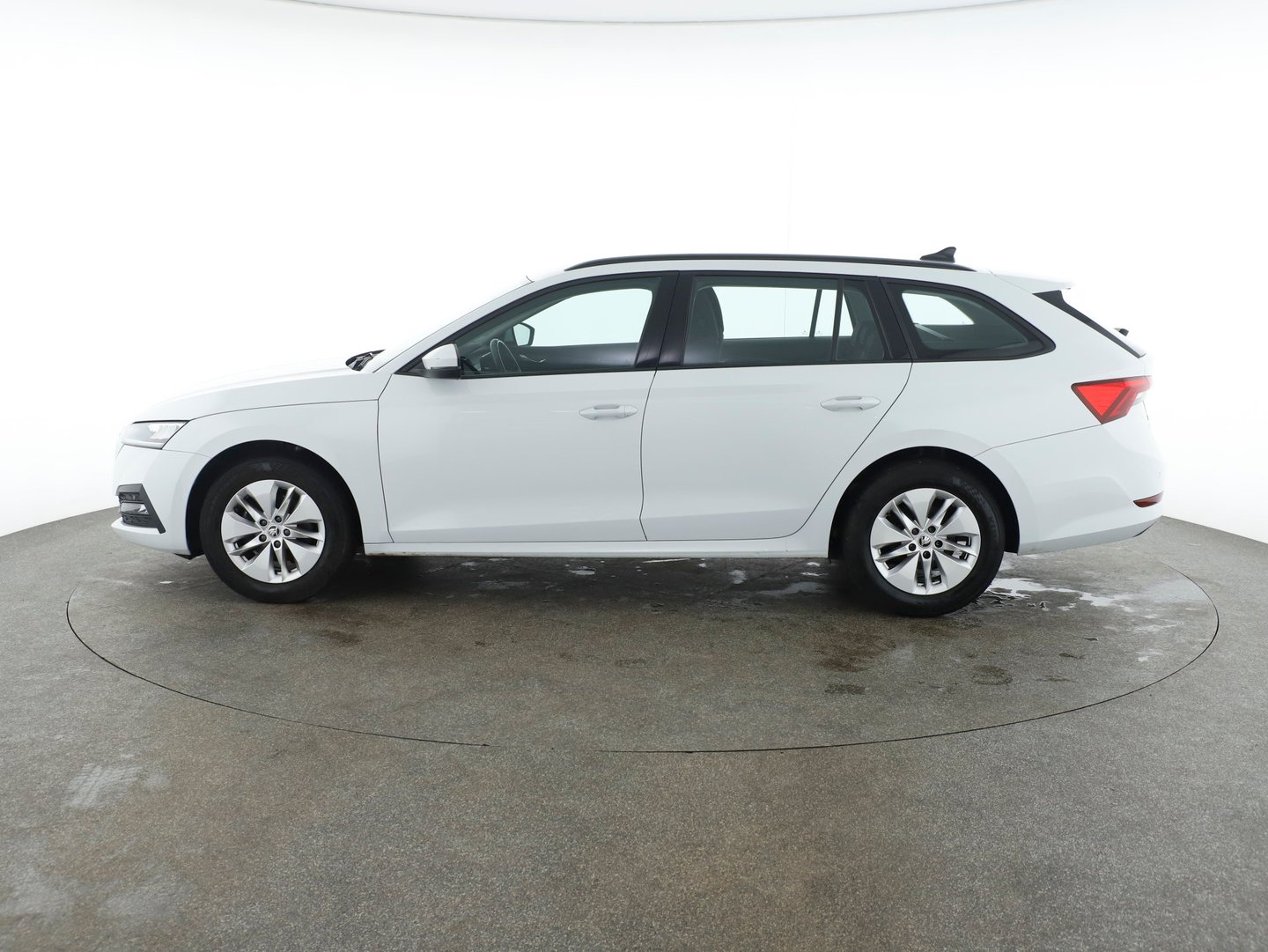 Škoda OCTAVIA Combi Ambition TDI DSG | Bild 8 von 29