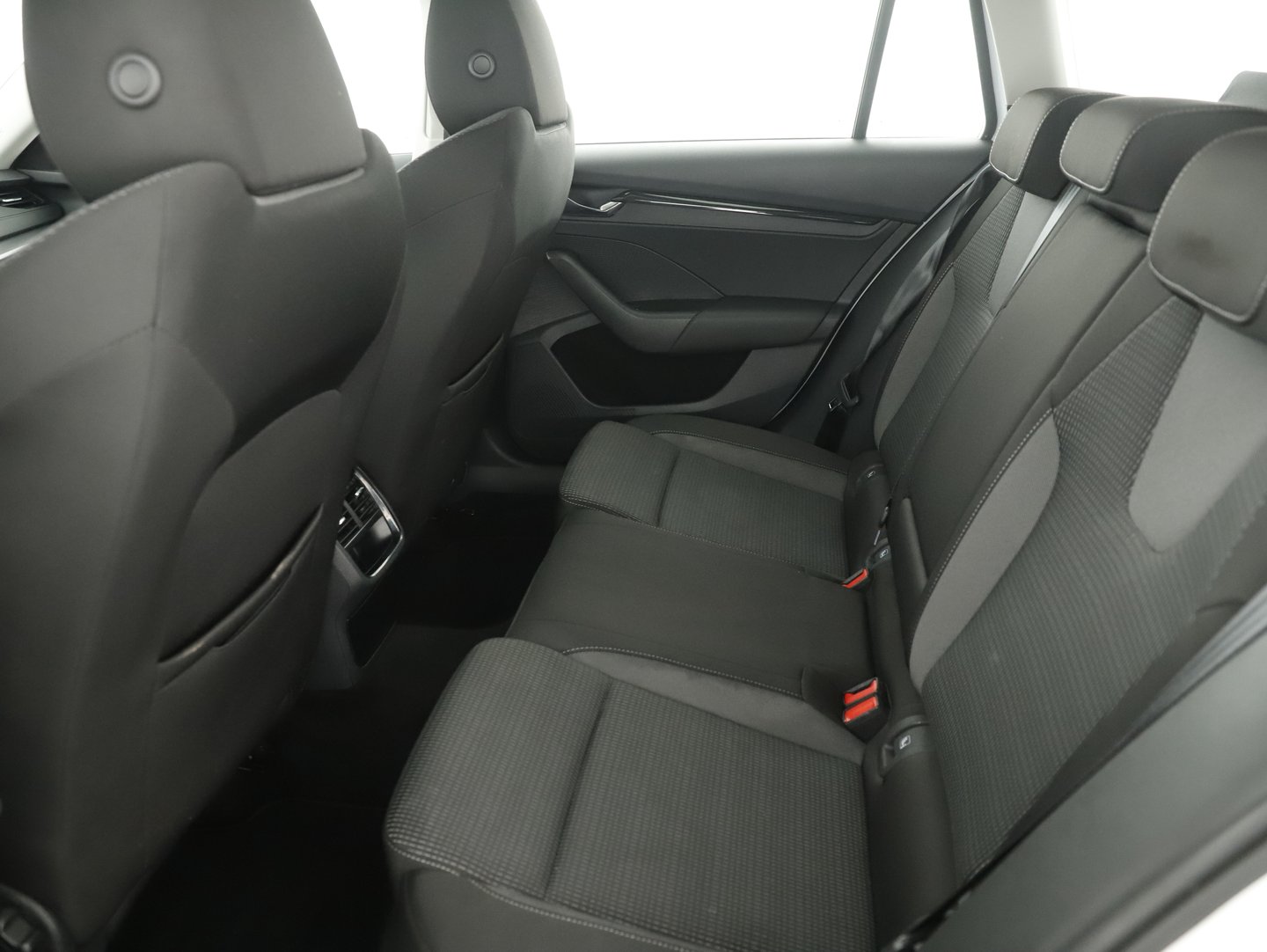 Škoda OCTAVIA Combi Ambition TDI DSG | Bild 25 von 29