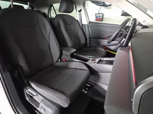VW T-Roc Life eTSI DSG in Pure White Dach Black Uni