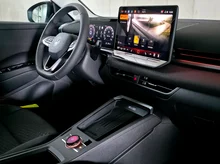 VW T-Roc Life eTSI DSG in Pure White Dach Black Uni