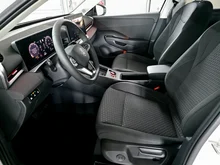 VW T-Roc Life eTSI DSG in Pure White Dach Black Uni