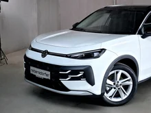 VW T-Roc Life eTSI DSG in Pure White Dach Black Uni