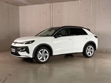 VW T-Roc Life eTSI DSG in Pure White Dach Black Uni